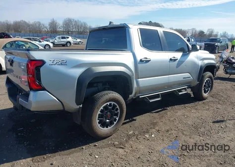 2024 Toyota Tacoma Trd Off Road z USA, uszkodzony, nr VIN 3TYLB5JNXRT029227